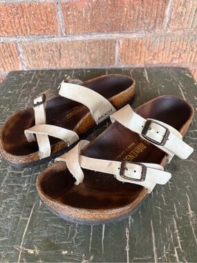 Birkenstock Mayari Sandals Toe Loop Women’s Size 36/ US 5 Beige